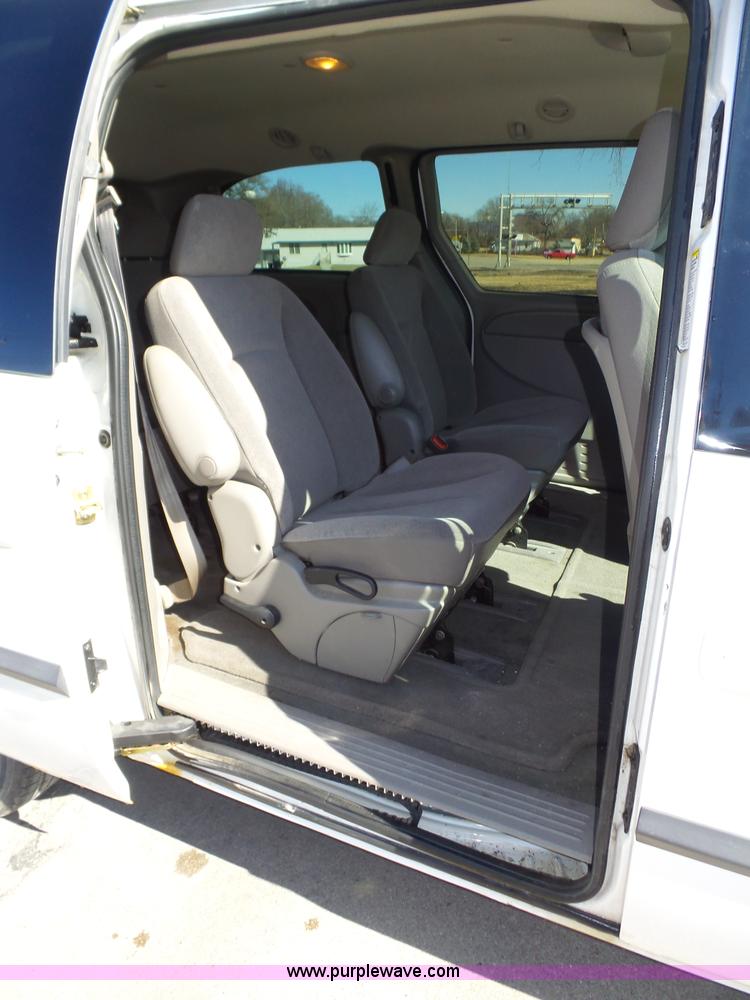 image for item J8896 2003 Dodge Grand Caravan Sport van