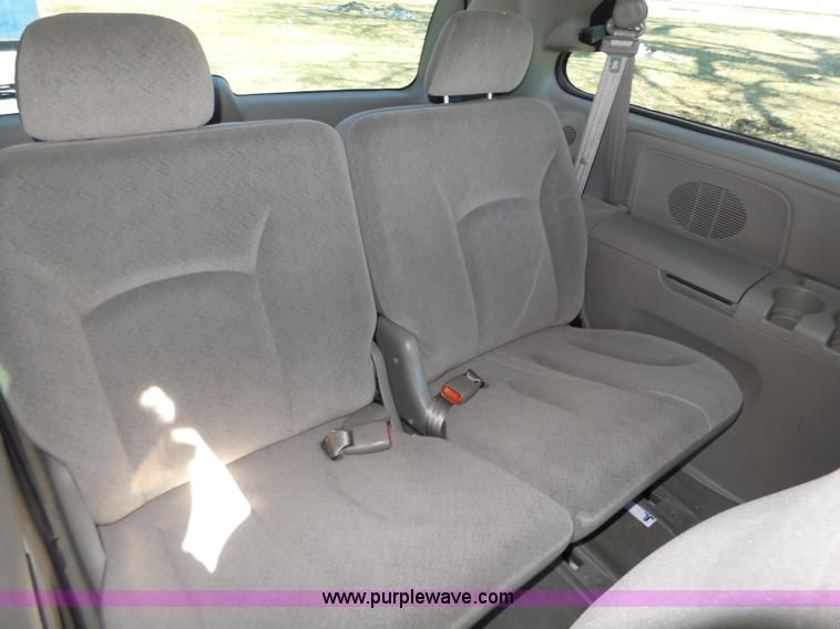 image for item J8896 2003 Dodge Grand Caravan Sport van