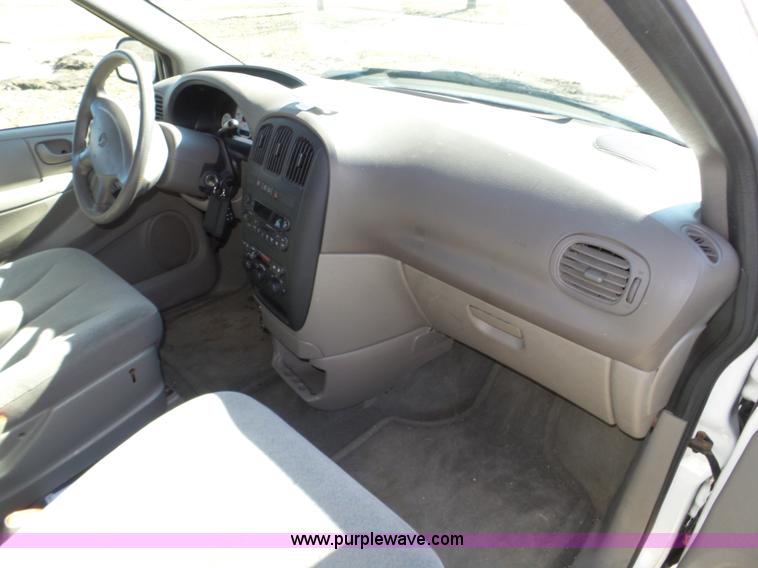 image for item J8896 2003 Dodge Grand Caravan Sport van