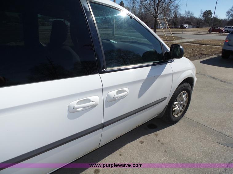 image for item J8896 2003 Dodge Grand Caravan Sport van