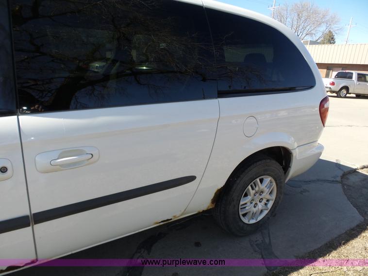 image for item J8896 2003 Dodge Grand Caravan Sport van