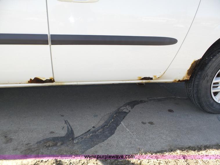 image for item J8896 2003 Dodge Grand Caravan Sport van