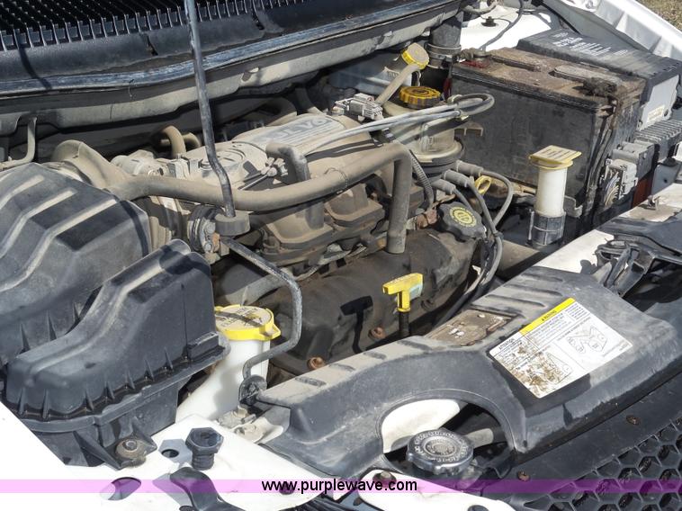 image for item J8896 2003 Dodge Grand Caravan Sport van