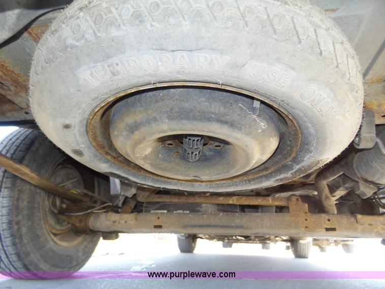 image for item J8896 2003 Dodge Grand Caravan Sport van