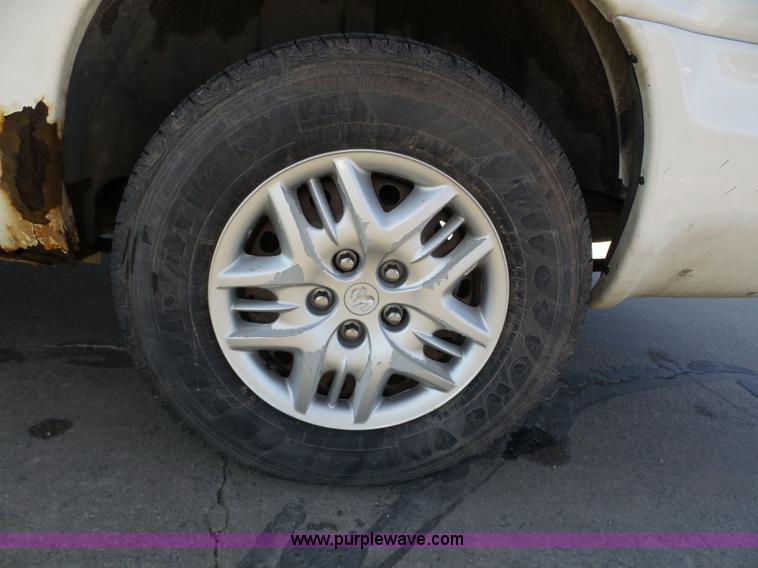 image for item J8896 2003 Dodge Grand Caravan Sport van