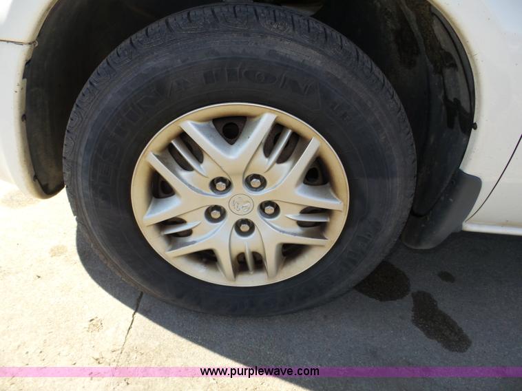 image for item J8896 2003 Dodge Grand Caravan Sport van