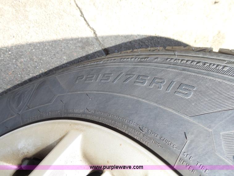 image for item J8896 2003 Dodge Grand Caravan Sport van