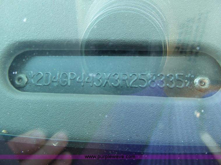 image for item J8896 2003 Dodge Grand Caravan Sport van