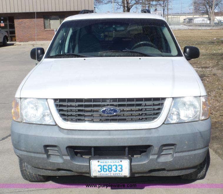 image for item J8897 2002 Ford Explorer XLS SUV