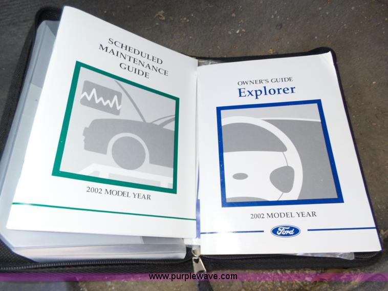 image for item J8897 2002 Ford Explorer XLS SUV