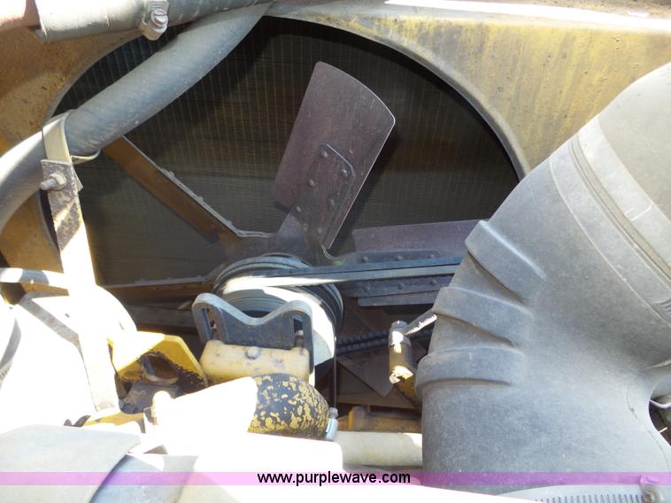 image for item J8925 1978 Oshkosh P-2323-5 sander truck