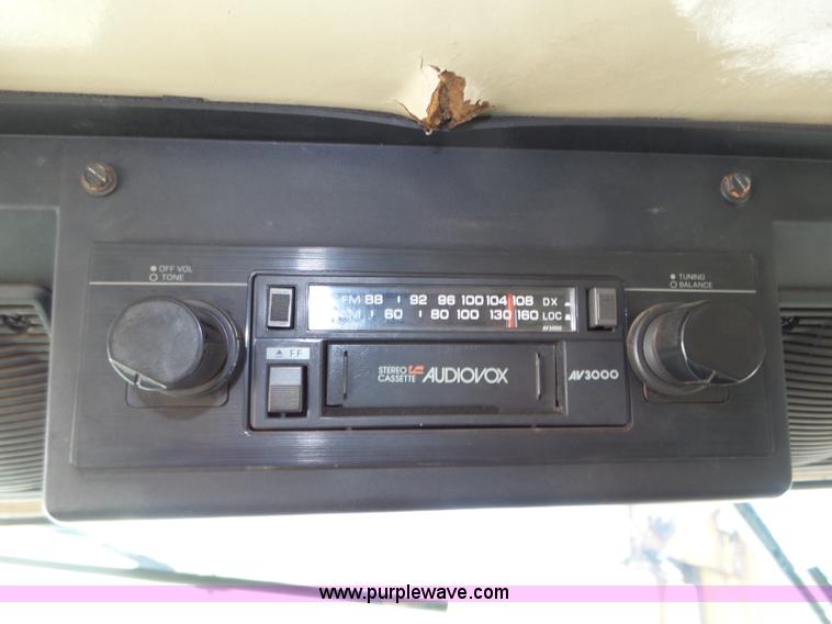 image for item J8925 1978 Oshkosh P-2323-5 sander truck