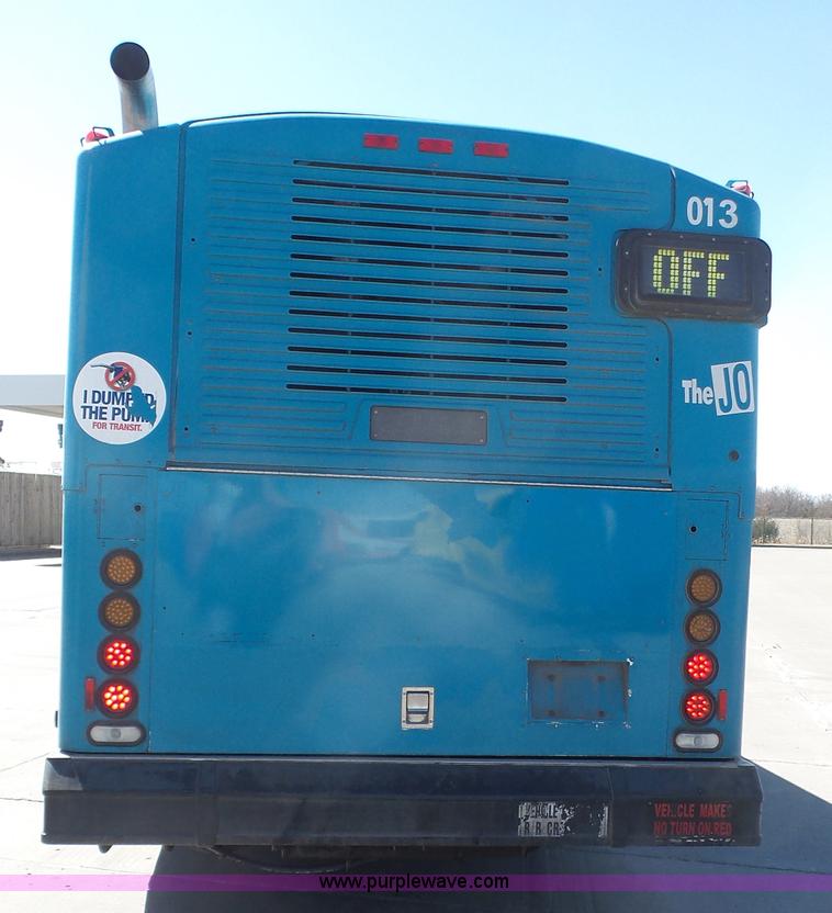 image for item K5004 1996 Gillig Phantom shuttle bus