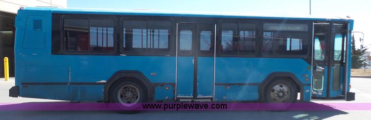 image for item K5004 1996 Gillig Phantom shuttle bus