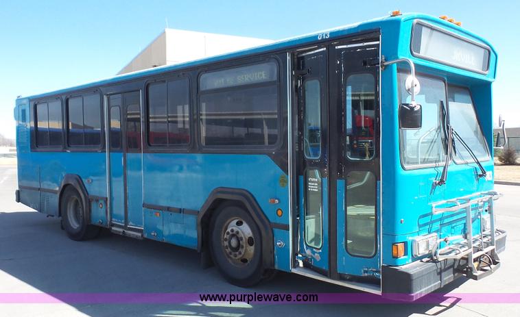 image for item K5004 1996 Gillig Phantom shuttle bus