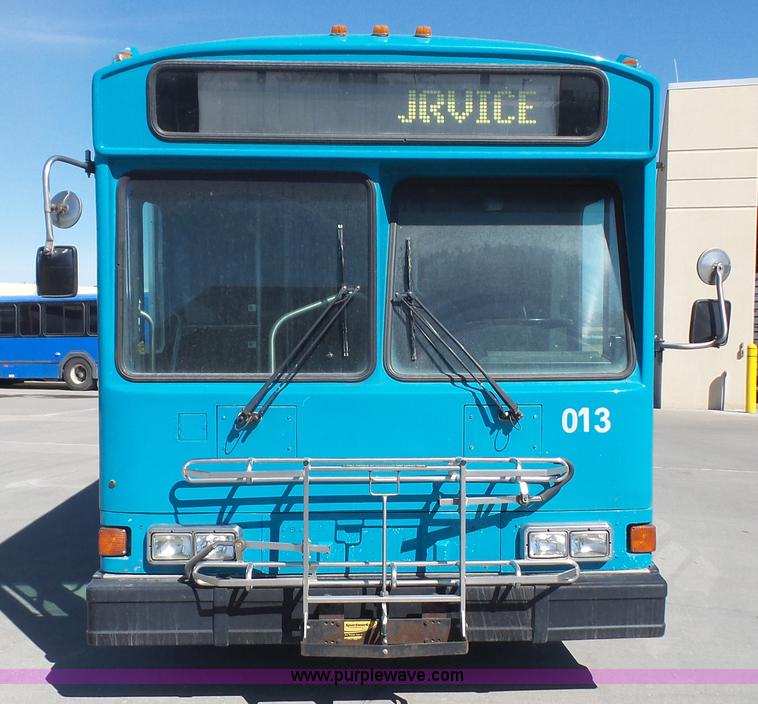 image for item K5004 1996 Gillig Phantom shuttle bus