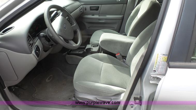 image for item K5095 2006 Ford Taurus SE