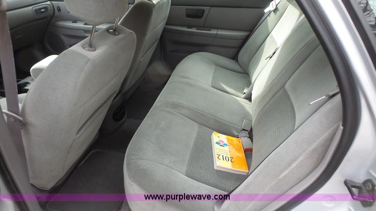 image for item K5095 2006 Ford Taurus SE