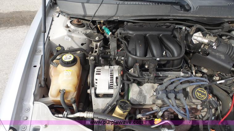 image for item K5095 2006 Ford Taurus SE