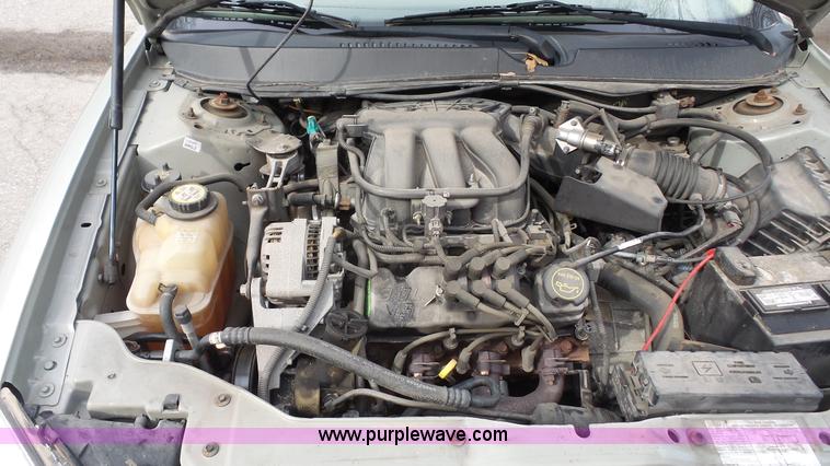image for item K5096 2005 Ford Taurus SE