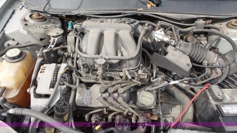 image for item K5096 2005 Ford Taurus SE