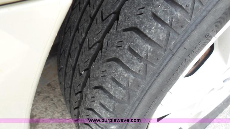 image for item K5096 2005 Ford Taurus SE