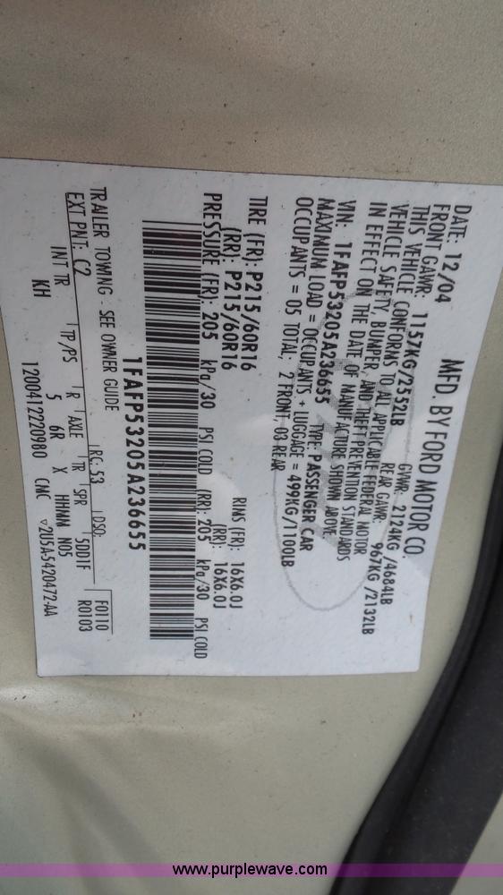 image for item K5096 2005 Ford Taurus SE