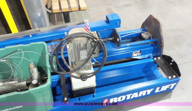 image for item K5129 Rotary automotive lift