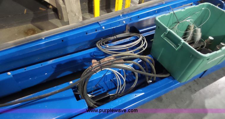 image for item K5129 Rotary automotive lift