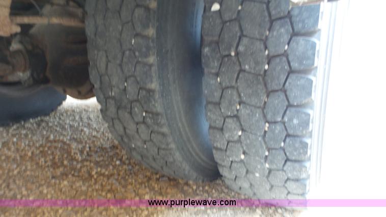 image for item K6830 2002 Blue Bird TC2000 school bus