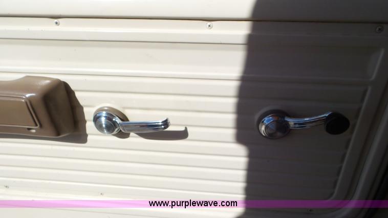 image for item K6860 1993 Chevrolet G30 school bus