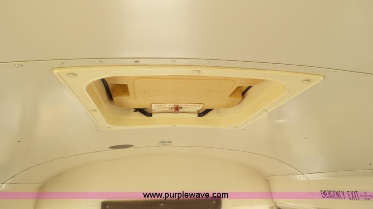 image for item K6860 1993 Chevrolet G30 school bus