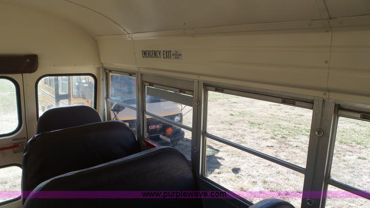 image for item K6860 1993 Chevrolet G30 school bus