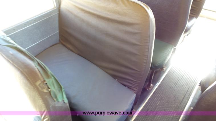 image for item K6860 1993 Chevrolet G30 school bus