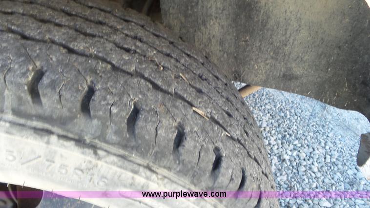 image for item K6860 1993 Chevrolet G30 school bus