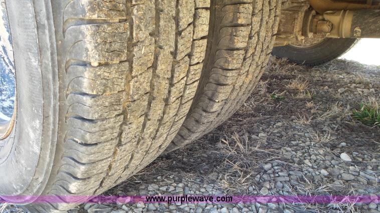 image for item K6860 1993 Chevrolet G30 school bus