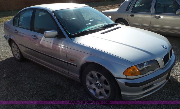 image for item K6872 2001 BMW 325i