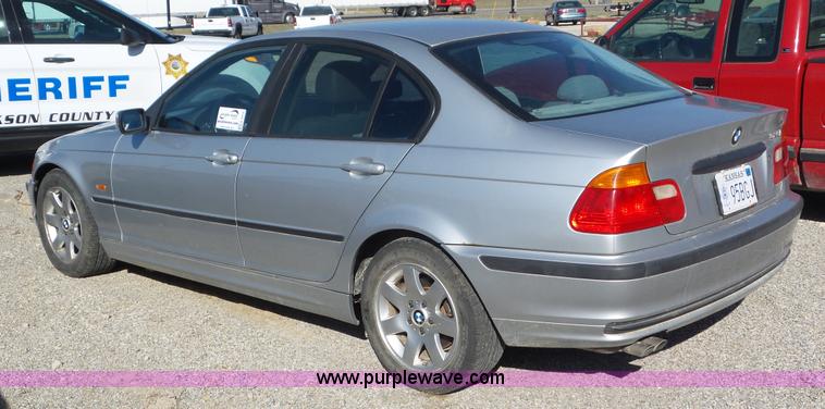image for item K6872 2001 BMW 325i