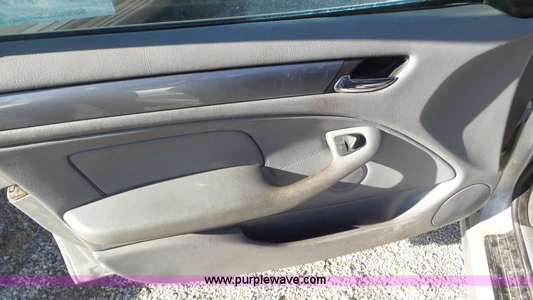 image for item K6872 2001 BMW 325i