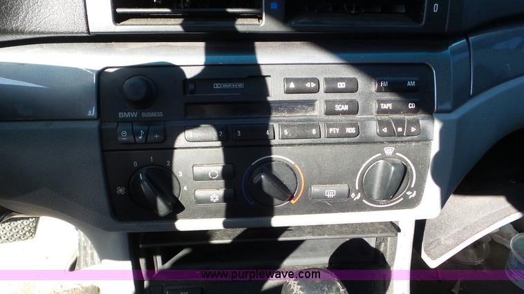 image for item K6872 2001 BMW 325i