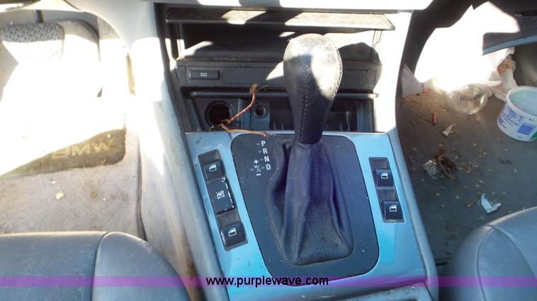 image for item K6872 2001 BMW 325i