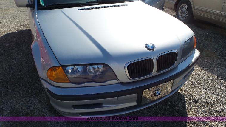 image for item K6872 2001 BMW 325i