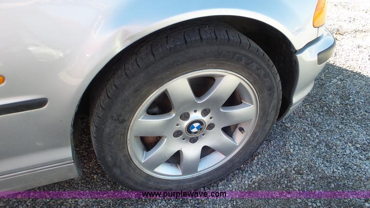 image for item K6872 2001 BMW 325i