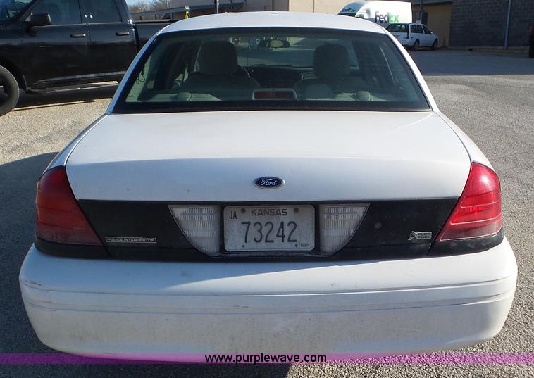 image for item K6873 2009 Ford Crown Victoria