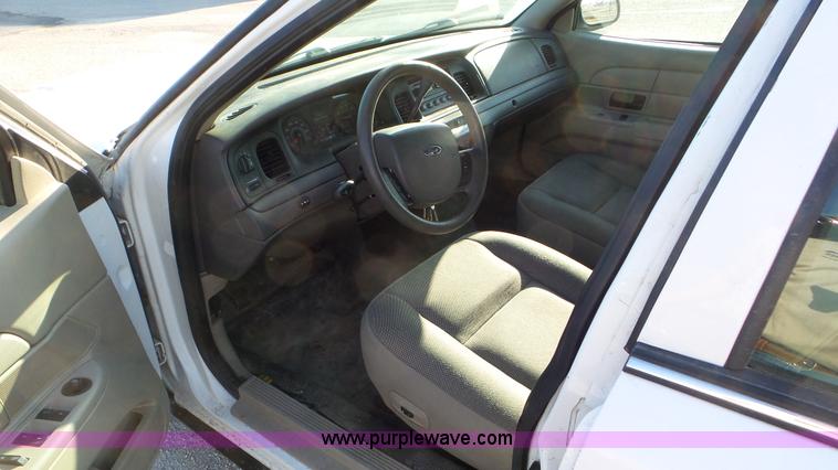image for item K6873 2009 Ford Crown Victoria