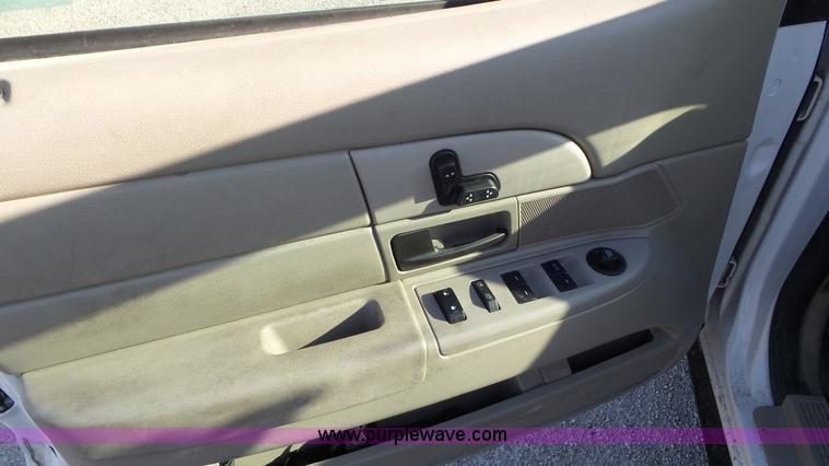 image for item K6873 2009 Ford Crown Victoria