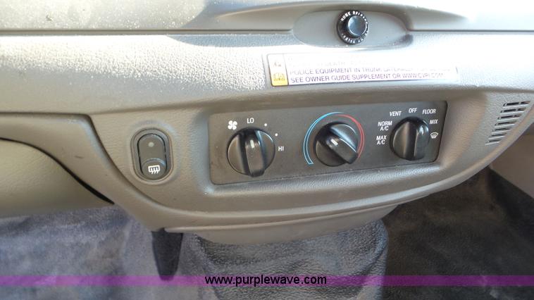 image for item K6873 2009 Ford Crown Victoria