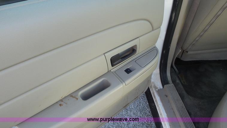 image for item K6873 2009 Ford Crown Victoria