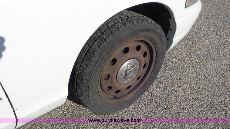 image for item K6873 2009 Ford Crown Victoria