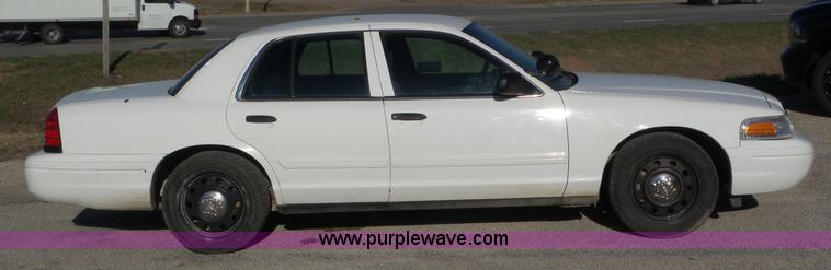 image for item K6874 2010 Ford Crown Victoria